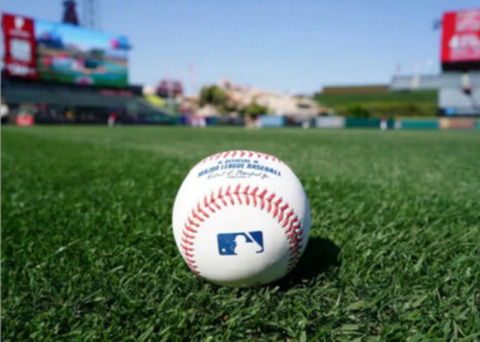 【MLB】カブス・鈴木誠也　2打席連続ホームラン！　8号決勝ソロ＆9号ダメ押し2ラン　打率.295、9本塁打、OPS.990